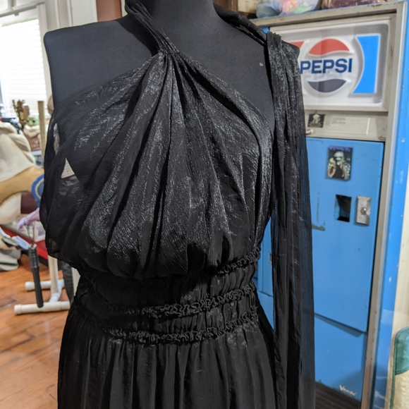 Js collection dress - Picture 2 of 3